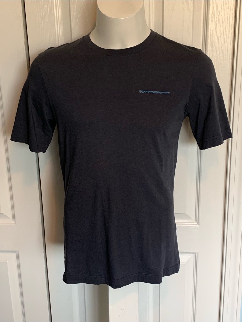 Travis Mathew Men's Black Short-Sleeve Crewneck T-Shirt - Subtle Chest Logo